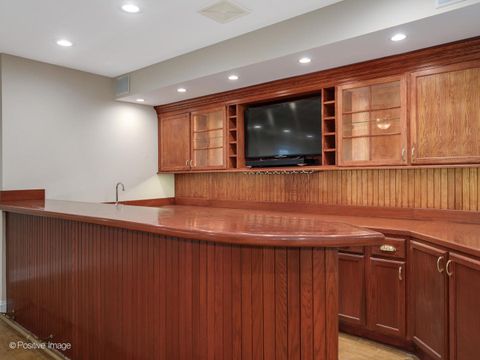 Tiny photo for 314 W Wing Street, Arlington Heights, IL 60005 (MLS # 12485387)