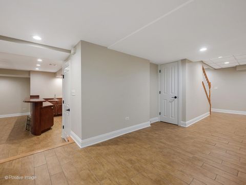 Tiny photo for 314 W Wing Street, Arlington Heights, IL 60005 (MLS # 12485387)