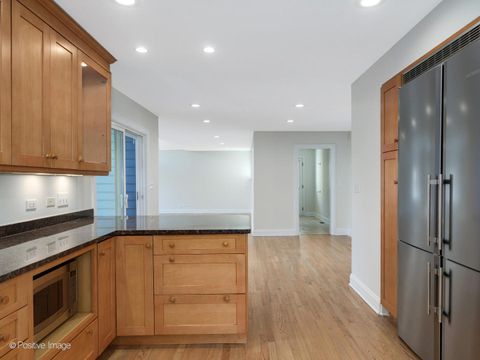 Tiny photo for 314 W Wing Street, Arlington Heights, IL 60005 (MLS # 12485387)