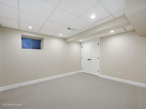 Tiny photo for 314 W Wing Street, Arlington Heights, IL 60005 (MLS # 12485387)