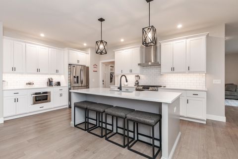 Tiny photo for 5104 Finlen Lane, Bloomington, IL 61705 (MLS # 12519772)