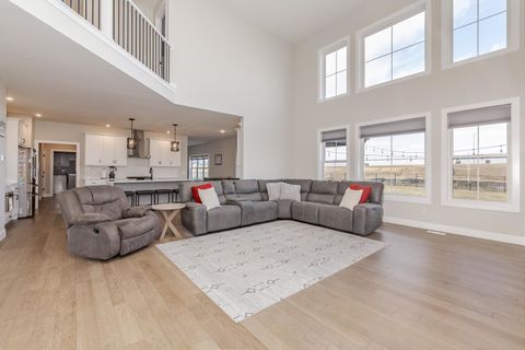 Tiny photo for 5104 Finlen Lane, Bloomington, IL 61705 (MLS # 12519772)