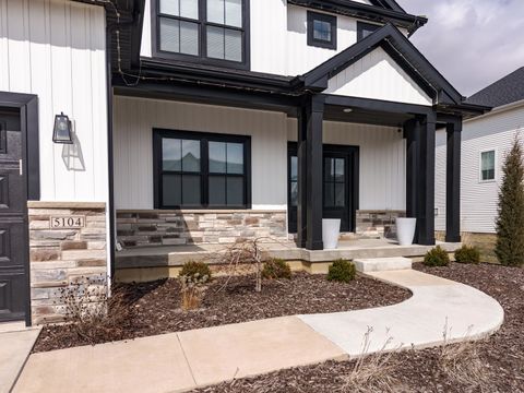 Tiny photo for 5104 Finlen Lane, Bloomington, IL 61705 (MLS # 12519772)