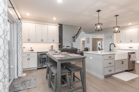 Tiny photo for 5104 Finlen Lane, Bloomington, IL 61705 (MLS # 12519772)