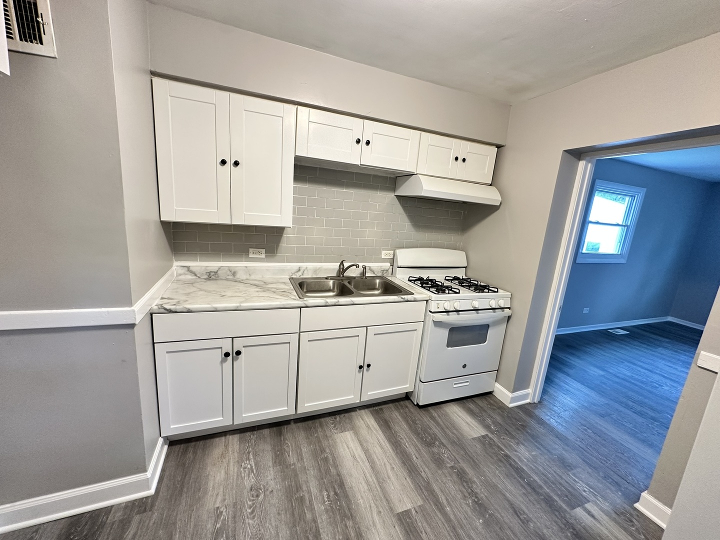 1581 Kenilworth Drive