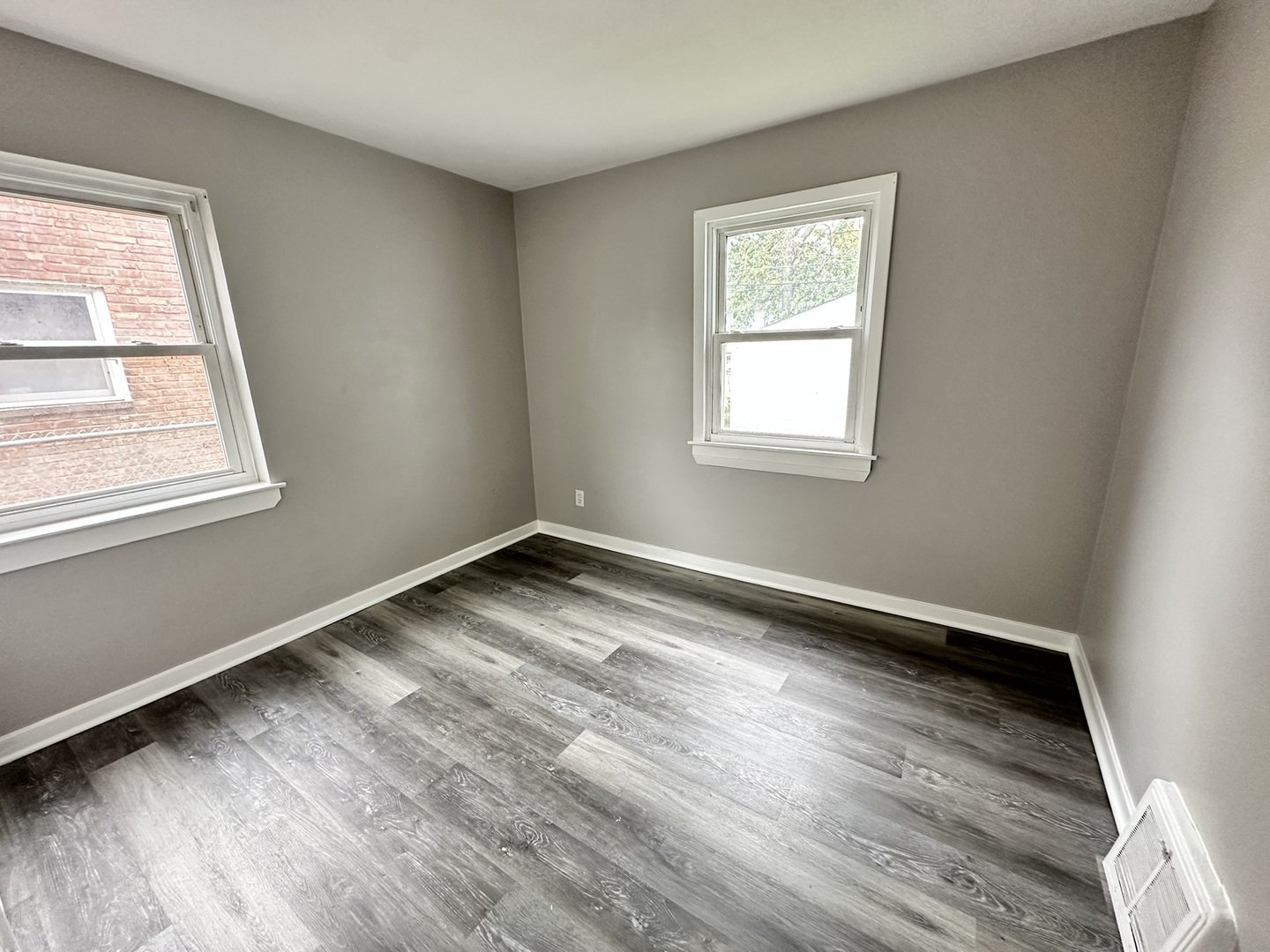 1581 Kenilworth Drive