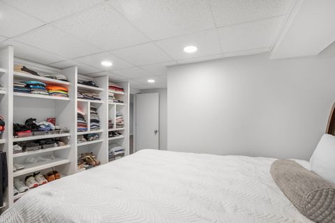 Tiny photo for 124 W Old Elm Road, Lake Forest, IL 60045 (MLS # 12510632)