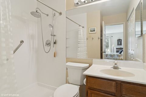 Tiny photo for 1027 Courtland Drive #1027, Buffalo Grove, IL 60089 (MLS # 12499464)