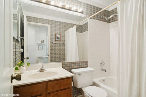 Tiny photo for 1027 Courtland Drive #1027, Buffalo Grove, IL 60089 (MLS # 12499464)