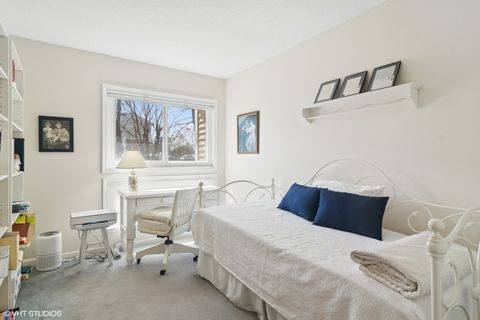 Tiny photo for 1027 Courtland Drive #1027, Buffalo Grove, IL 60089 (MLS # 12499464)