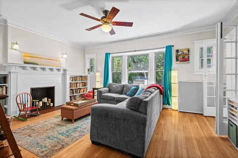 Tiny photo for 5133 S Greenwood Avenue #1, Chicago, IL 60615 (MLS # 12716083)