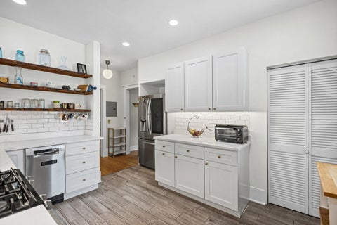 Tiny photo for 5133 S Greenwood Avenue #1, Chicago, IL 60615 (MLS # 12716083)
