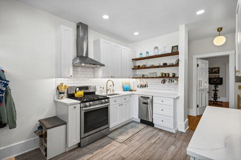 Tiny photo for 5133 S Greenwood Avenue #1, Chicago, IL 60615 (MLS # 12716083)