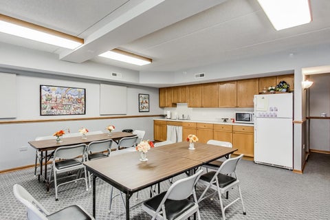 Tiny photo for 201 N Vail Avenue #409, Arlington Heights, IL 60004 (MLS # 12689660)