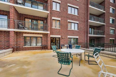 Tiny photo for 201 N Vail Avenue #409, Arlington Heights, IL 60004 (MLS # 12689660)
