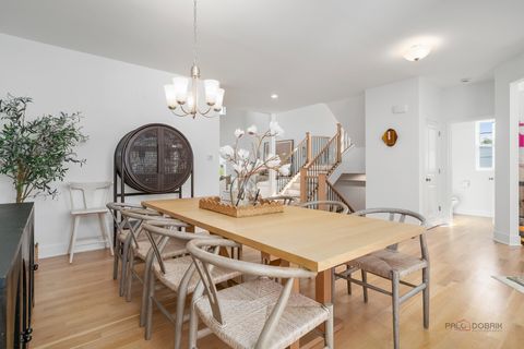 Tiny photo for 9 Olympia Fields Court, Hawthorn Woods, IL 60047 (MLS # 12655853)