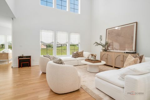 Tiny photo for 9 Olympia Fields Court, Hawthorn Woods, IL 60047 (MLS # 12655853)