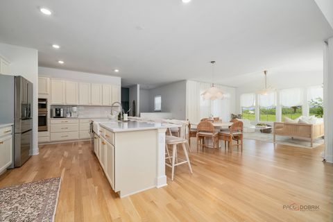 Tiny photo for 9 Olympia Fields Court, Hawthorn Woods, IL 60047 (MLS # 12655853)
