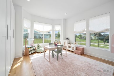 Tiny photo for 9 Olympia Fields Court, Hawthorn Woods, IL 60047 (MLS # 12655853)