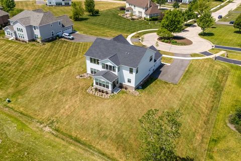 Tiny photo for 9 Olympia Fields Court, Hawthorn Woods, IL 60047 (MLS # 12655853)