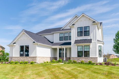 Photo of 9 Olympia Fields Court, Hawthorn Woods, IL 60047 (MLS # 12655853)