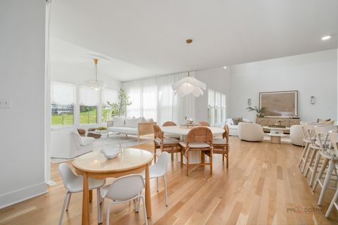Tiny photo for 9 Olympia Fields Court, Hawthorn Woods, IL 60047 (MLS # 12655853)