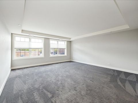 Tiny photo for 10 E Burlington Street #2J, Riverside, IL 60546 (MLS # 12623121)