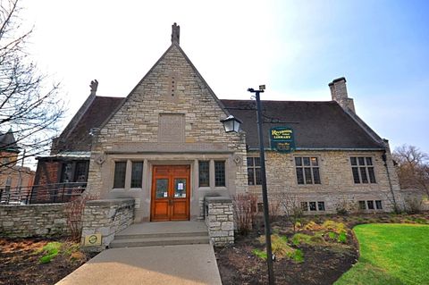 Tiny photo for 10 E Burlington Street #2J, Riverside, IL 60546 (MLS # 12623121)