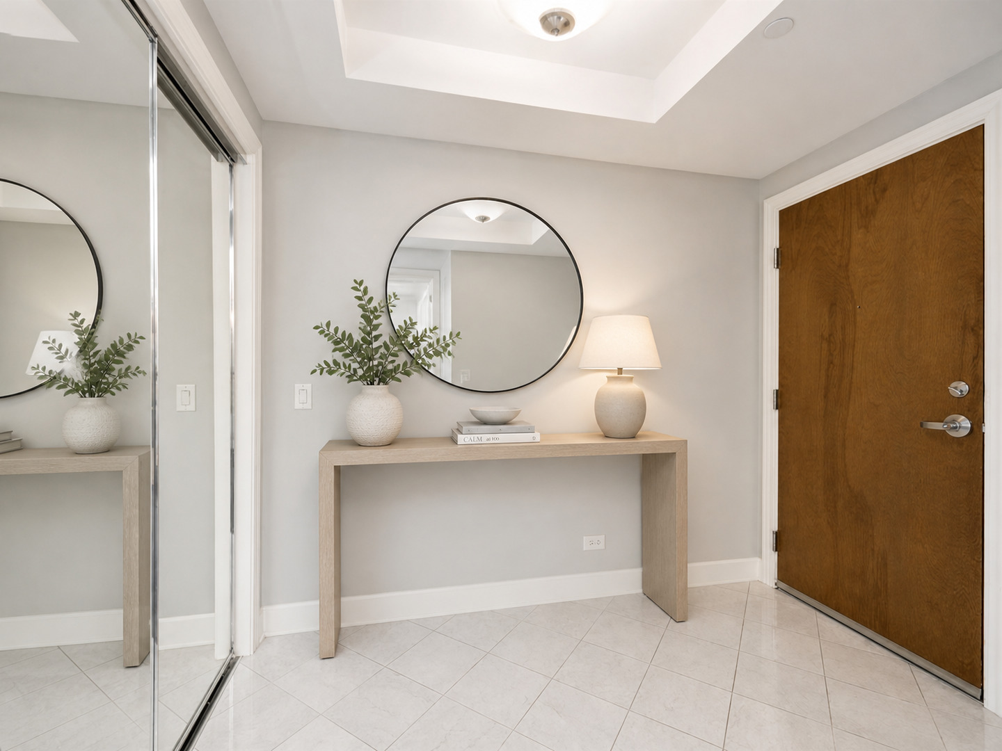 10 E Burlington Street 2J