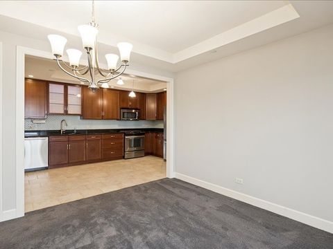Tiny photo for 10 E Burlington Street #2J, Riverside, IL 60546 (MLS # 12623121)