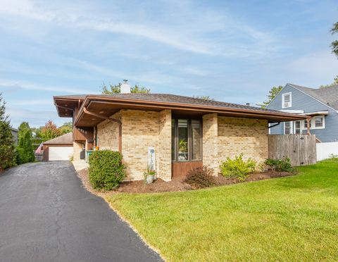 4940 Cornell Avenue Downers Grove IL 60515