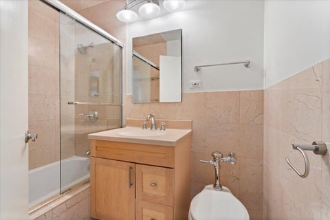 Tiny photo for 1150 N Lake Shore Drive #7H, Chicago, IL 60611 (MLS # 12666618)