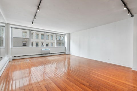 Tiny photo for 1150 N Lake Shore Drive #7H, Chicago, IL 60611 (MLS # 12666618)