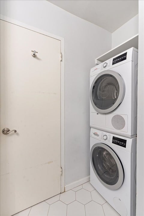 Tiny photo for 1150 N Lake Shore Drive #7H, Chicago, IL 60611 (MLS # 12666618)