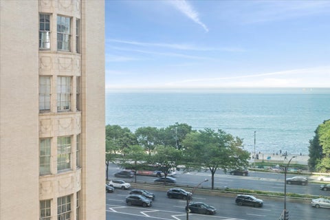 Tiny photo for 1150 N Lake Shore Drive #7H, Chicago, IL 60611 (MLS # 12666618)