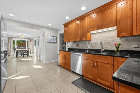 Tiny photo for 736 N Oak Street, Hinsdale, IL 60521 (MLS # 12504140)