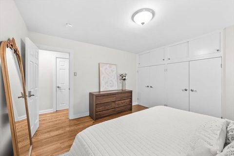 Tiny photo for 736 N Oak Street, Hinsdale, IL 60521 (MLS # 12504140)