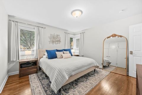 Tiny photo for 736 N Oak Street, Hinsdale, IL 60521 (MLS # 12504140)