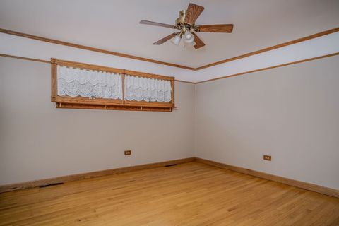 Tiny photo for 104 Lakewood Drive, Antioch, IL 60002 (MLS # 12510235)