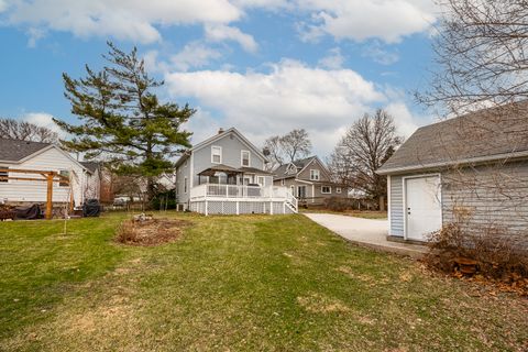 Tiny photo for 428 Hillside Avenue, Glen Ellyn, IL 60137 (MLS # 12591469)