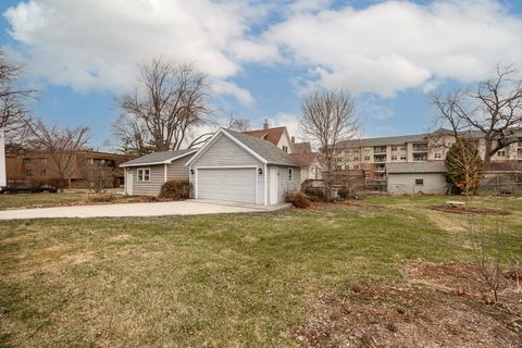 Tiny photo for 428 Hillside Avenue, Glen Ellyn, IL 60137 (MLS # 12591469)