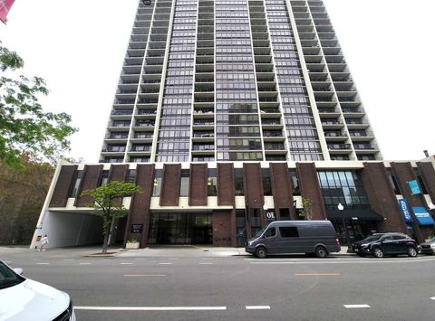 1636 N WELLS Street 1712 Chicago IL 60614