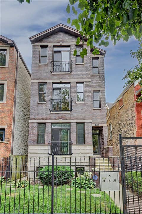 Photo of 2739 W Thomas Street #2, Chicago, IL 60622 (MLS # 12722136)