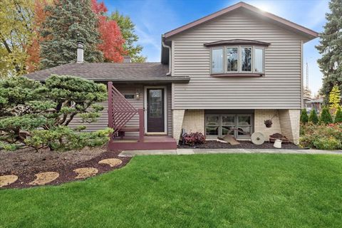 2813 Theresa Avenue Waukegan IL 60085