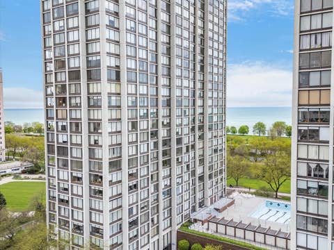 Photo of 5455 N Sheridan Road #3515, Chicago, IL 60640 (MLS # 12700494)