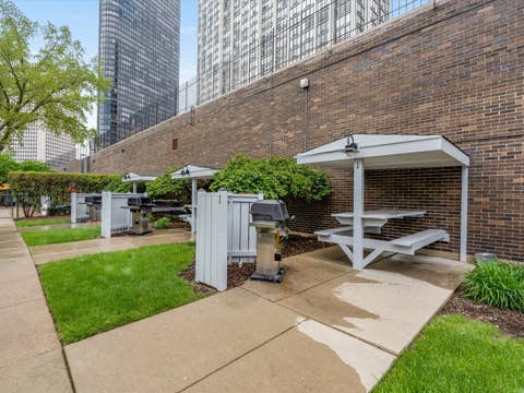 Tiny photo for 5455 N Sheridan Road #3515, Chicago, IL 60640 (MLS # 12700494)