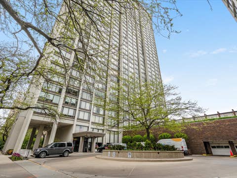 Tiny photo for 5455 N Sheridan Road #3515, Chicago, IL 60640 (MLS # 12700494)