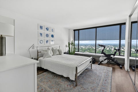 Tiny photo for 5455 N Sheridan Road #3515, Chicago, IL 60640 (MLS # 12700494)