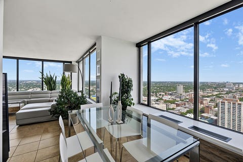 Tiny photo for 5455 N Sheridan Road #3515, Chicago, IL 60640 (MLS # 12700494)