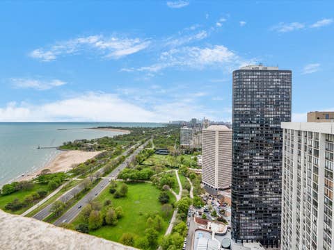 Tiny photo for 5455 N Sheridan Road #3515, Chicago, IL 60640 (MLS # 12700494)